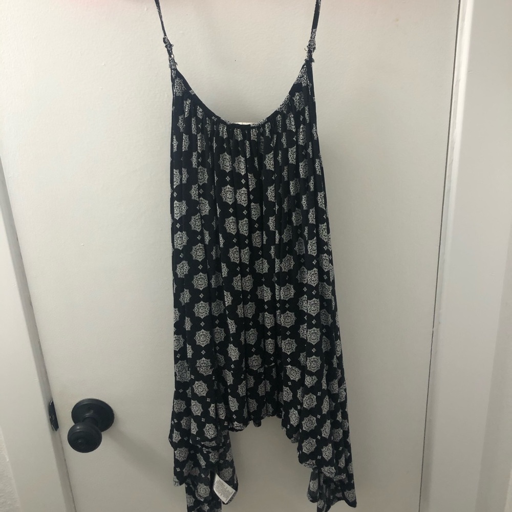 Sun and Shadow strappy tank size large